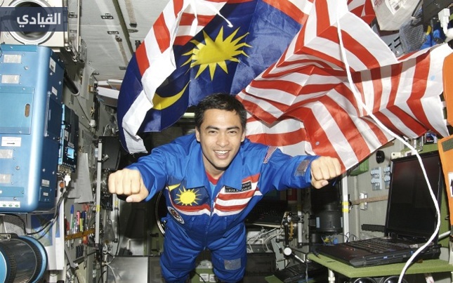 فيديو: تعرف على أول رائد فضاء أقام الصلاة في مركبة فضائية